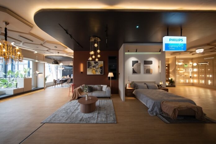 pengaplikasian-pencahayaan-philips-lighting-store-denpasar Pengaplikasian lampu dekoratif, fungsional, dan smart lighting pada simulasi ruang keluarga serta kamar tidur di Philips Lighting Store Denpasar.