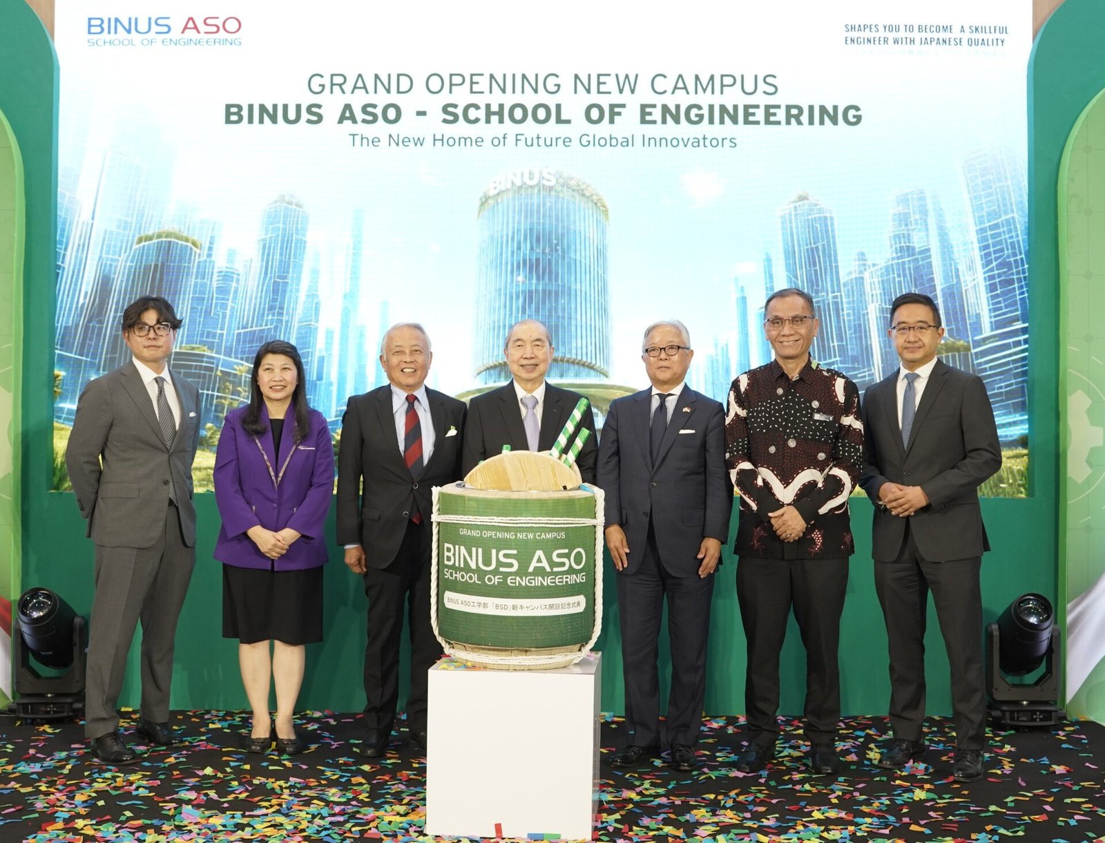 Peresmian kampus BINUS ASO BSD City di KEK ETKI Banten oleh perwakilan BINUS University, ASO College Group Japan, dan pejabat pemerintah pada 19 Oktober 2026.