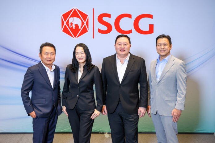 Jajaran direksi paparkan kinerja SCG semester I 2026