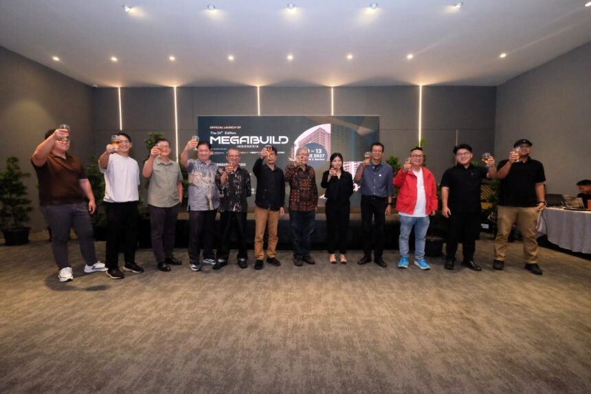 Peluncuran resmi MEGABUILD Indonesia 2027 oleh Panorama Media bersama perwakilan industri bangunan, arsitektur, interior, furnitur, dan properti.