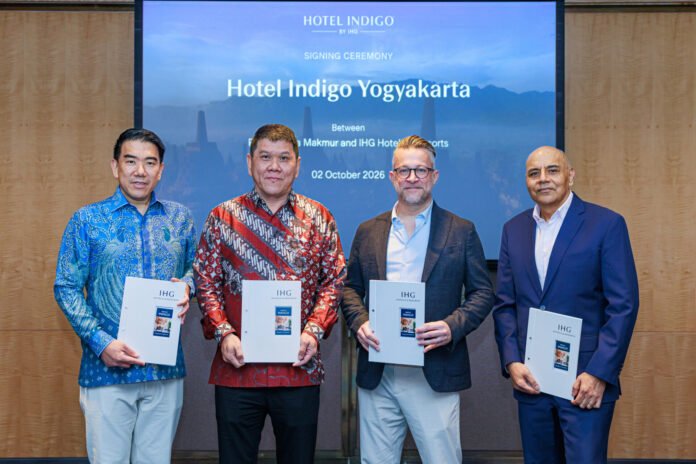 hotel-indigo-yogyakarta-penandatanganan-ihg-raka-eka-makmur Penandatanganan kerja sama pembangunan Hotel Indigo Yogyakarta antara IHG Hotels & Resorts dan PT Raka Eka Makmur.