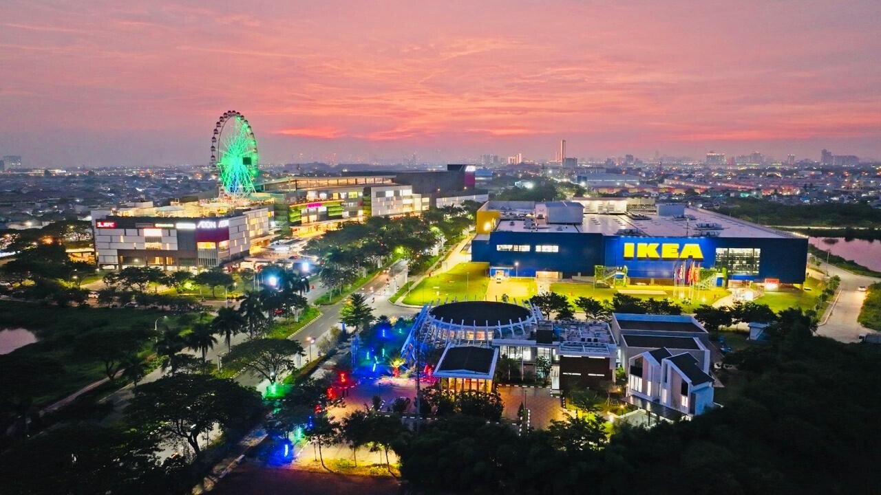 Kawasan proyek mandiri Jakarta Garden City milik PT Modernland Realty Tbk yang terus beroperasi normal pasca restrukturisasi obligasi