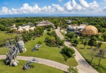 Pemandangan udara kawasan terpadu berkonsep holistik dan wellness yang menjadi pusat investasi properti di Nuanu Bali.